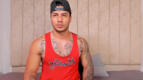 Snapshot of tony_jason chatting on January 15, 2025, 6:54 am tony jason online show from January 15, 2025, 6:54 am