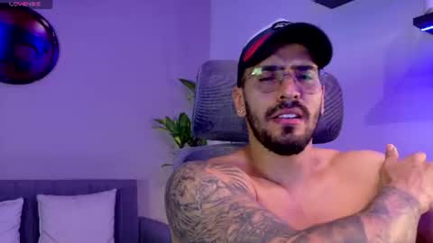 Snapshot of tony_muscle1 chatting on July 17, 2026, 6:57 pm tony muscle1 online show from July 17, 2026, 6:57 pm