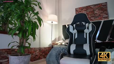 Snapshot of tony_newmen chatting on December 5, 2024, 4:09 am tony online show from December 5, 2024, 4:09 am