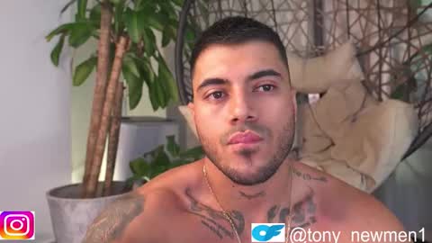 Snapshot of tony_newmen chatting on October 25, 2025, 10:26 pm tony online show from October 25, 2025, 10:26 pm