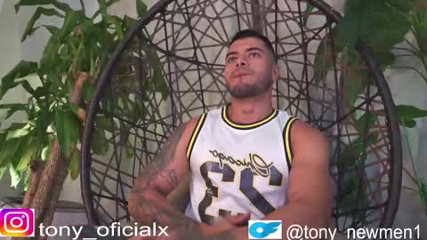 Snapshot of tony_newmen chatting on November 5, 2025, 11:32 am tony online show from November 5, 2025, 11:32 am