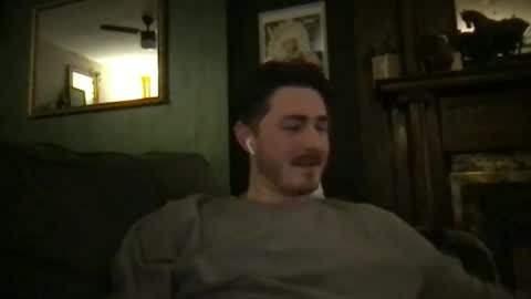 Snapshot of tonydigitt chatting on February 19, 2025, 8:33 am tonyd online show from February 19, 2025, 8:33 am