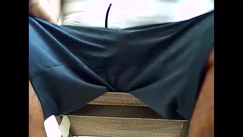 Snapshot of tonymcfly99 chatting on February 19, 2025, 7:05 pm tonymcfly99 online show from February 19, 2025, 7:05 pm