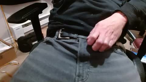 Snapshot of tonytonytony3001 chatting on January 21, 2025, 3:32 pm tonytonytony3001 online show from January 21, 2025, 3:32 pm