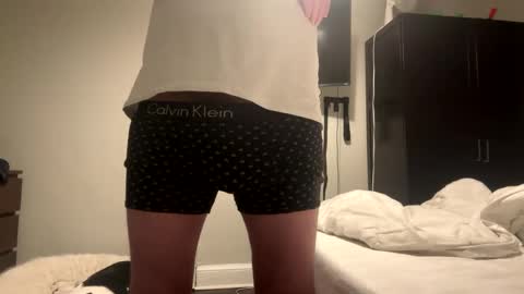 Snapshot of tonytonytony3001 chatting on March 8, 2025, 3:17 am tonytonytony3001 online show from March 8, 2025, 3:17 am