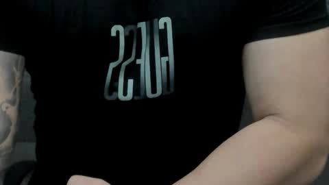 Snapshot of tonywilcoxx chatting on November 6, 2025, 6:14 am TonyWilcox online show from November 6, 2025, 6:14 am