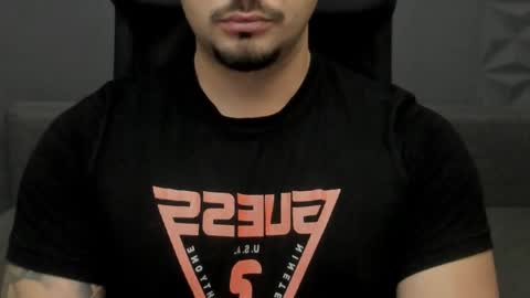 Snapshot of tonywilcoxx chatting on November 7, 2025, 6:24 am TonyWilcox online show from November 7, 2025, 6:24 am