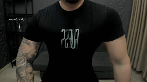 Snapshot of tonywilcoxx chatting on November 11, 2025, 6:24 am TonyWilcox online show from November 11, 2025, 6:24 am