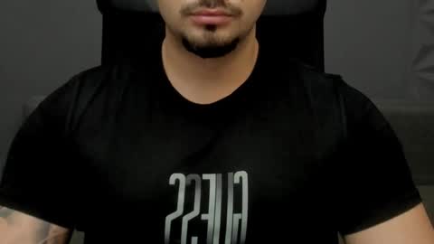 Snapshot of tonywilcoxx chatting on November 24, 2025, 5:18 am TonyWilcox online show from November 24, 2025, 5:18 am