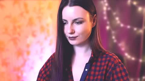 Snapshot of too_beautiful chatting on January 2, 2025, 10:11 pm Elizabeth online show from January 2, 2025, 10:11 pm