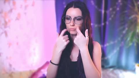 Snapshot of too_beautiful chatting on January 13, 2025, 8:04 pm Elizabeth online show from January 13, 2025, 8:04 pm