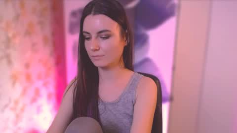 Snapshot of too_beautiful chatting on February 26, 2025, 8:22 pm Elizabeth online show from February 26, 2025, 8:22 pm