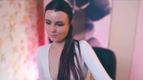 Snapshot of too_beautiful chatting on March 4, 2025, 4:20 pm Elizabeth online show from March 4, 2025, 4:20 pm