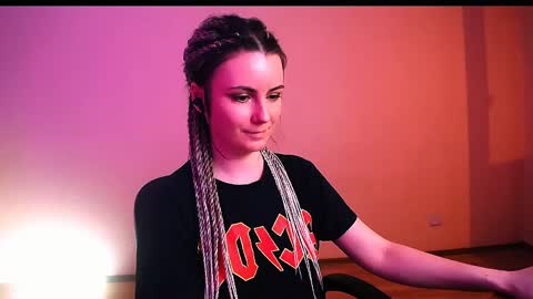 Elizabeth online show from April 1, 2026, 6:16 pm