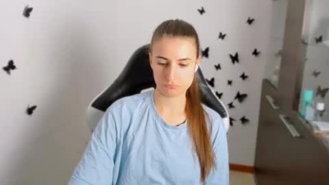 Snapshot of tooboringgirl chatting on September 30, 2025, 3:50 pm Alisson online show from September 30, 2025, 3:50 pm