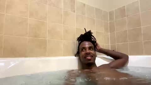 toochillcouple420 online show from November 7, 2025, 4:34 am