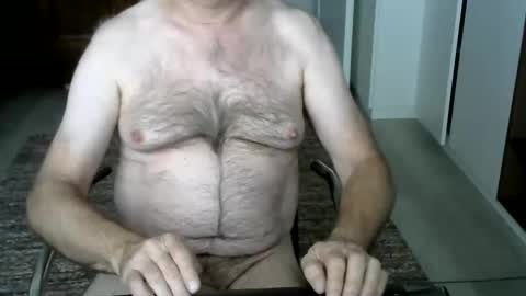 Snapshot of tooohard chatting on October 28, 2025, 10:30 am Alex online show from October 28, 2025, 10:30 am