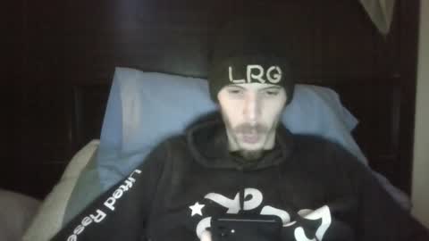 Snapshot of tootall803 chatting on January 4, 2025, 3:18 am TooTall803 online show from January 4, 2025, 3:18 am