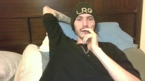 Snapshot of tootall803 chatting on January 21, 2025, 4:54 am TooTall803 online show from January 21, 2025, 4:54 am