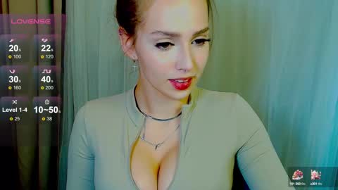 Snapshot of top_twins chatting on January 21, 2025, 8:19 am Yara online show from January 21, 2025, 8:19 am