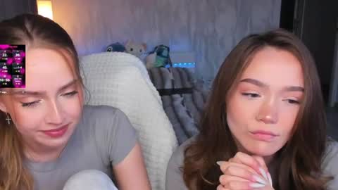 Snapshot of top_twins chatting on July 12, 2026, 1:57 pm Yara online show from July 12, 2026, 1:57 pm