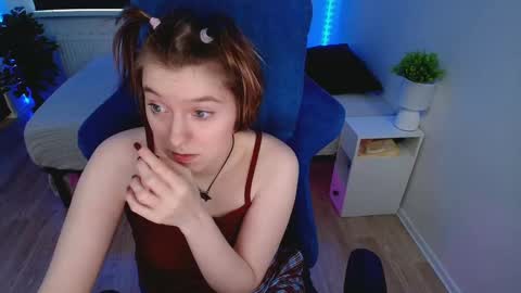 Snapshot of topcranberry chatting on February 25, 2025, 10:37 am topcranberry online show from February 25, 2025, 10:37 am