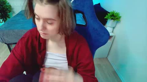 Snapshot of topcranberry chatting on November 23, 2025, 2:28 pm topcranberry online show from November 23, 2025, 2:28 pm