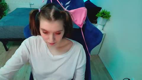 Snapshot of topcranberry chatting on December 13, 2025, 7:53 pm topcranberry online show from December 13, 2025, 7:53 pm