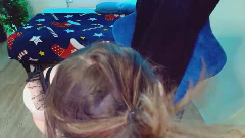 Snapshot of topcranberry chatting on February 27, 2026, 3:01 pm topcranberry online show from February 27, 2026, 3:01 pm