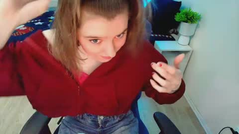 Snapshot of topcranberry chatting on March 13, 2026, 5:25 am topcranberry online show from March 13, 2026, 5:25 am