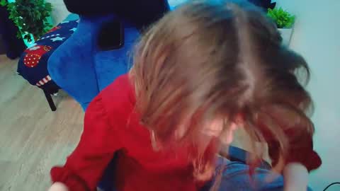 Snapshot of topcranberry chatting on March 16, 2026, 12:09 pm topcranberry online show from March 16, 2026, 12:09 pm