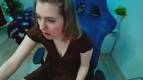 Snapshot of topcranberry chatting on April 12, 2026, 5:34 am topcranberry online show from April 12, 2026, 5:34 am