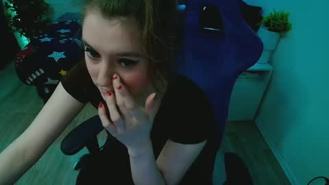 Snapshot of topcranberry chatting on April 14, 2026, 6:25 pm topcranberry online show from April 14, 2026, 6:25 pm