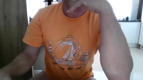Snapshot of topsecreton chatting on April 22, 2026, 7:33 am topsecreton online show from April 22, 2026, 7:33 am