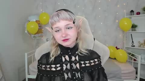 Tori online show from October 4, 2025, 12:08 am