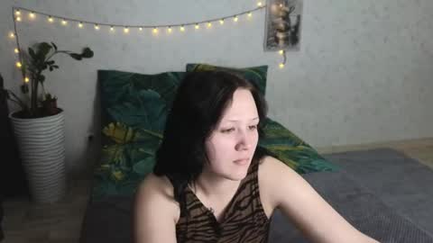 Snapshot of tori_sweet_tori chatting on June 8, 2026, 1:28 am Tori online show from June 8, 2026, 1:28 am