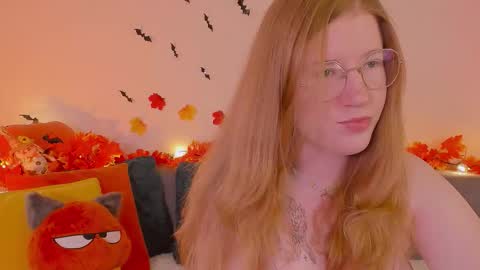 Snapshot of tori_the_witch chatting on November 6, 2025, 8:15 am Tori online show from November 6, 2025, 8:15 am