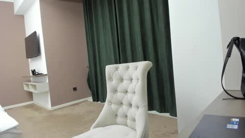 Snapshot of torinova chatting on December 4, 2024, 7:56 pm         online show from December 4, 2024, 7:56 pm