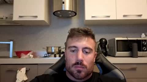 Snapshot of toro_arrapato chatting on November 9, 2025, 8:29 pm toro_arrapato online show from November 9, 2025, 8:29 pm