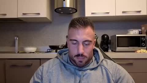 Snapshot of toro_arrapato chatting on December 4, 2025, 6:16 pm toro_arrapato online show from December 4, 2025, 6:16 pm