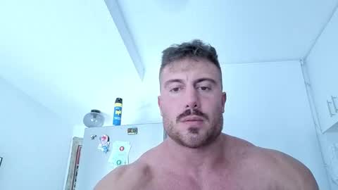 Snapshot of toro_arrapato chatting on December 15, 2025, 8:35 pm toro_arrapato online show from December 15, 2025, 8:35 pm