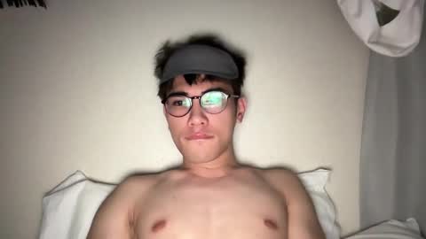 Snapshot of toshikaro0 chatting on March 6, 2025, 5:11 pm Karo online show from March 6, 2025, 5:11 pm