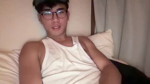 Snapshot of toshikaro0 chatting on February 8, 2026, 9:07 pm Karo online show from February 8, 2026, 9:07 pm