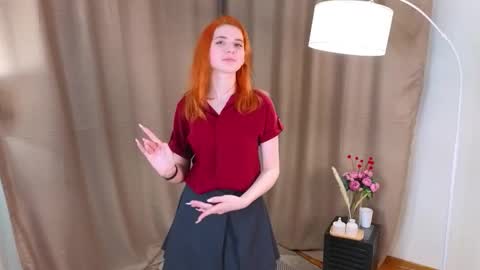 Snapshot of toshikolootens chatting on November 12, 2025, 1:50 am Mari online show from November 12, 2025, 1:50 am