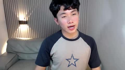 Snapshot of totalbabe1x chatting on January 5, 2026, 7:28 pm totalbabe1x online show from January 5, 2026, 7:28 pm