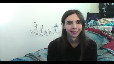 Snapshot of totalfuckingadorable chatting on November 10, 2025, 12:09 am Luna online show from November 10, 2025, 12:09 am