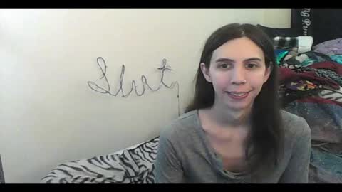 Snapshot of totalfuckingadorable chatting on December 1, 2025, 3:11 am Luna online show from December 1, 2025, 3:11 am