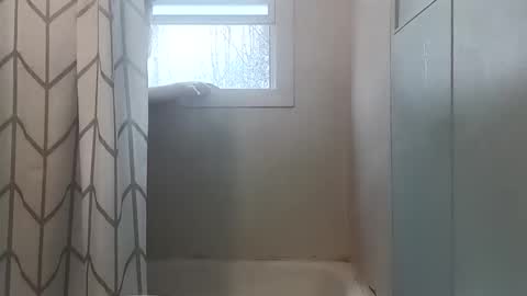 totallyawesome_65 online show from March 25, 2026, 12:33 pm