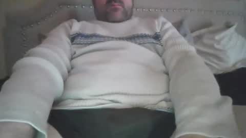 Snapshot of totalpackage2089 chatting on March 18, 2026, 9:29 pm Big Daddy Balls online show from March 18, 2026, 9:29 pm