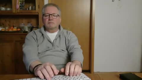 Snapshot of toto758 chatting on January 20, 2025, 12:49 pm toto758 online show from January 20, 2025, 12:49 pm